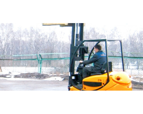 Вилочный электропогрузчик АМКОДОР Е16