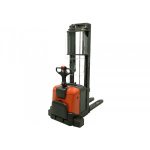 Электрический штабелер Toyota SPE200 (Исполнение для рыбной промышленности)