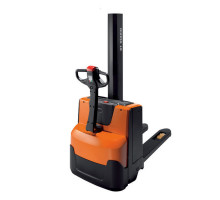 Электрический штабелер Toyota SWE080L (Взрывозащитное исполнение)