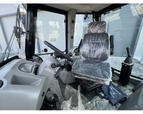 Экскаватор - погрузчик WLB468-II