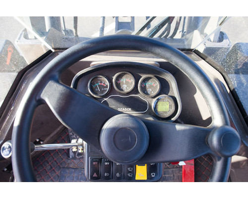 Фронтальный погрузчик WL820H